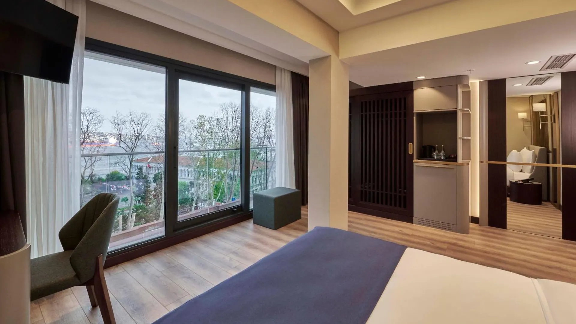 Ciragan Hotel Bosphorus Κωνσταντινούπολη 4*,
