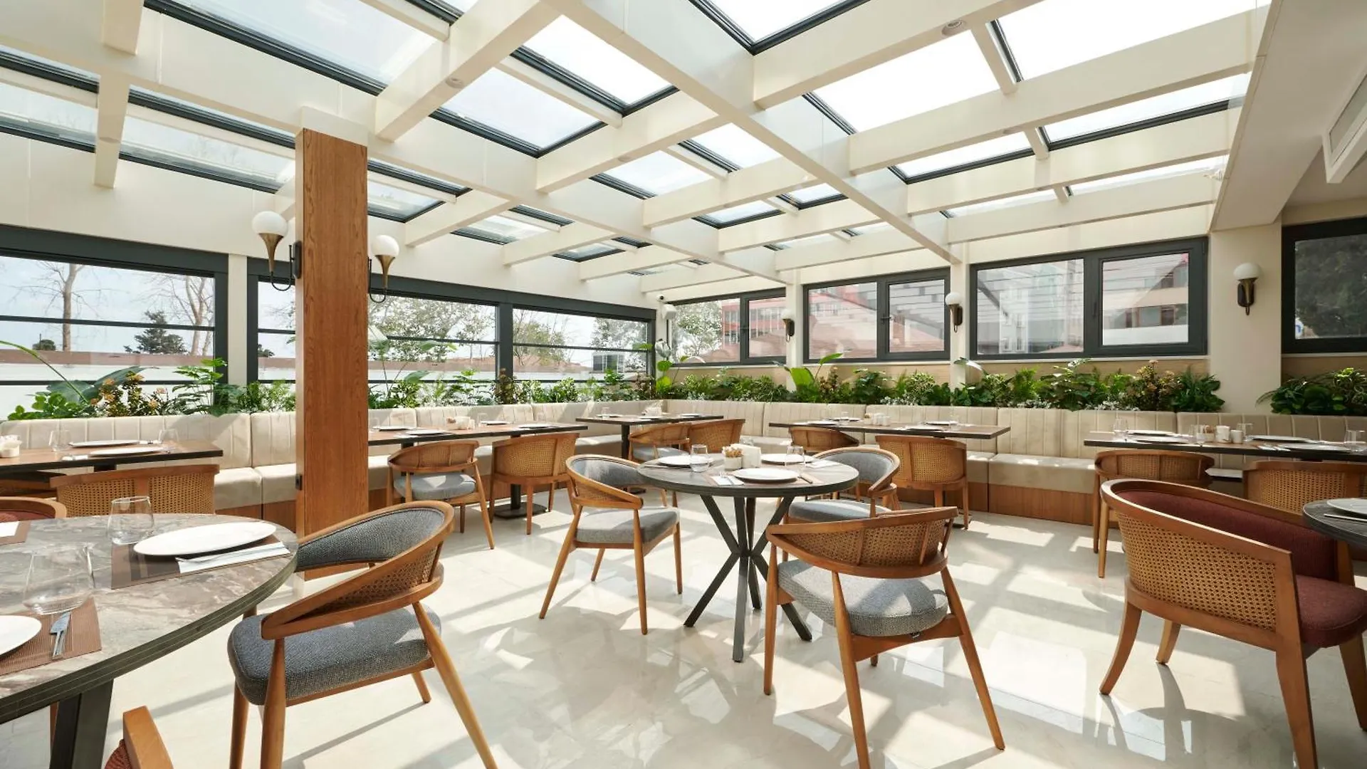 Ciragan Hotel Bosphorus Κωνσταντινούπολη 4*,